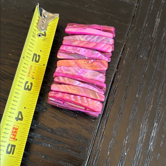 Pink Shell Bracelet - Picture 2 of 2